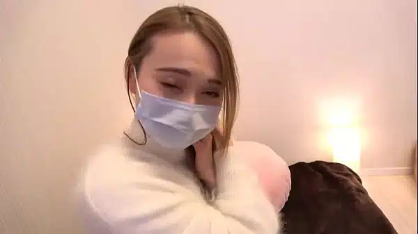 https://bit.ly/33UZAGb 某芸能人激似！格闘技系部活の女子大生はSEXでも攻撃的！鍛えたボディから繰り出す超グラインド腰遣いに、搾精がとまらない！