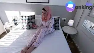 I have rough sex with a Pakistani wife who wears her Hijab – Aaliyah Yasin