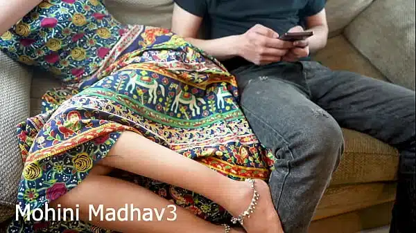 Indian Girl Agree For Sex For Money & Fucked In Hotel Room