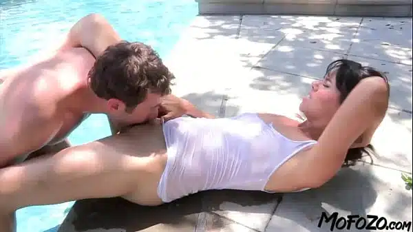 MOFOZO.com – Horny Worker From California Is Getting Fucked By The Swimming Pool