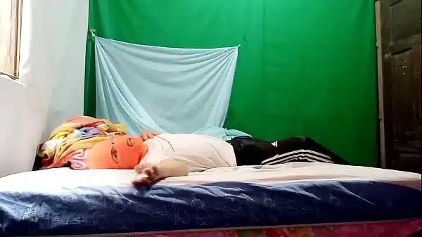 My stepfather is shopping!! Come, I invite you to have fun… let’s have a sleepover with masks and get dirty – REAL HOMEMADE PORN