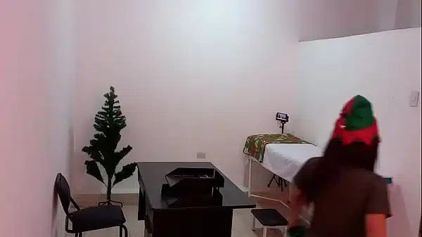 THE NURSE IS CAUGHT IN THE HOSPITAL DECORATING THE DOCTOR’S OFFICE AND GETTING SUPER SEXY AND HOT