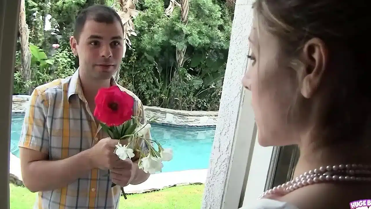 This fortunate man gets his asshole licked and cock fucked by MILF Velicity Von