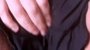 Acordei com a buceta molhada e dedei até gozar (completo no fan club)