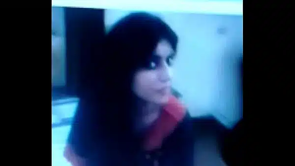 Cumshot on my Pakistani girlfriend Shahtaj’s face