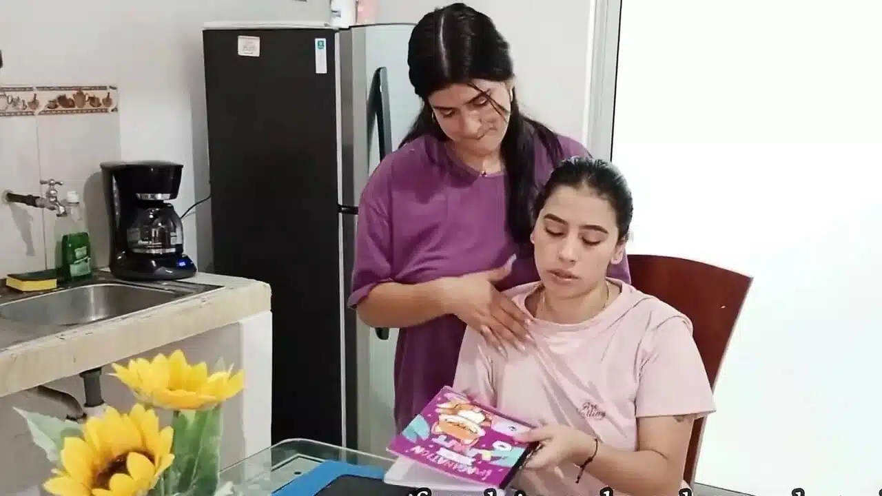 I Fuck My Stepmother in Exchange for Helping Me with My Homework – Porn in Spanish