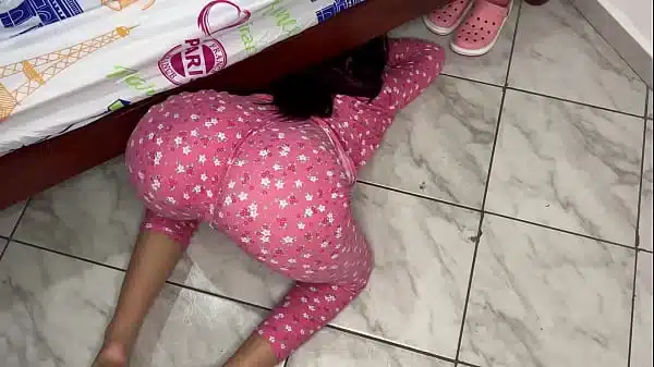 I Trick my Beautiful Stepdaughter into Looking Under the Bed to See Her Big Ass