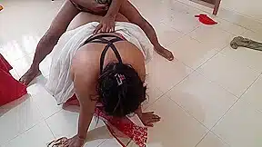 Indian Desi Priya Aunty Ko Jabardasti Choda (priya Aunty Big Ass Huge Cumshot While Cleaning House)