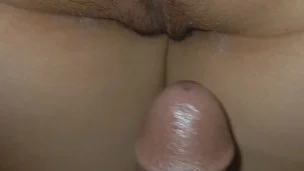 Masturbando la rica vagina de mi tetona, sexo caliente mientras esta sola
