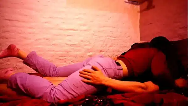 Mi novio quiere grabar porno en invierno pero no se si nos irá bien..