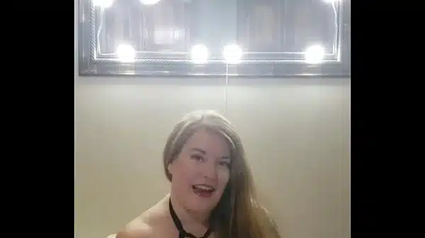 Phone sex actress Theenglishprincess