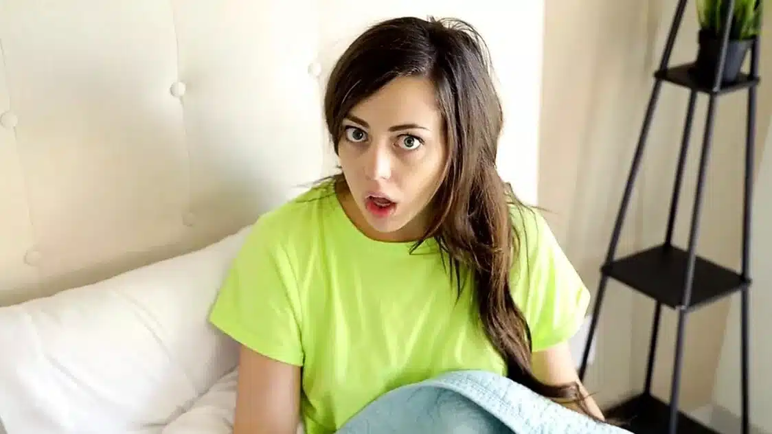 Sisters Agree To Share Step Daddys Cum – MyFamilyPies S3:E1