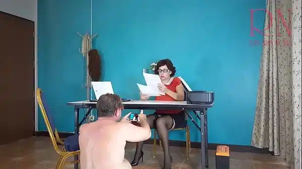 The secretary came to the office. She is in a very short dress. There are no panties under the secretary’s skirt