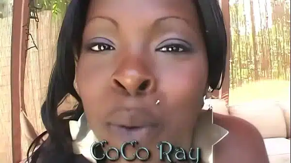 18 black beauty teen sucking cock