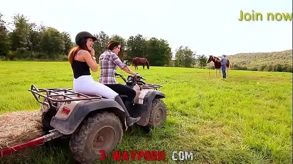3-WayPorn – Belle Baise À L’Extérieure De La Ferme Familiale