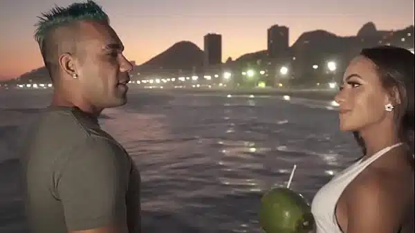 Brazil Stars – Lizy Donato Turismo no Rio, Sexo ou Água de Côco