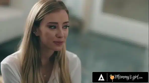 Hot Lawyer Fucks New Intern On Her Desk