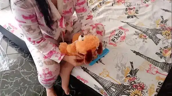 Incredible game with my 18yearold friend she wants me to comb her hair and in exchange she lets me fuck her through her rich virgin vagina I accidentally impregnated her