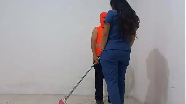 NURSE PORN!! THE HOSPITAL HAS A VERY HOT NURSE. SHE IS FUCKING AND SUCKING THE MALE CLEANING STAFF’S COCKS. SPECIAL REAL PORN OF A NURSE LICKING COCK AT WORK