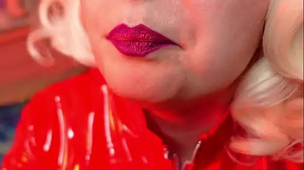 sexy funny blonde in braces – close up eating free clip – ASMR