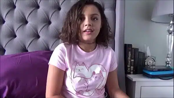 StepBrother Tries This One Weird Trick – Ella Cruz – Family Therapy