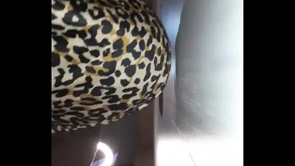 Thot in Texas – Black Dick Trying Asshole Penetration in Amateur African American Milf