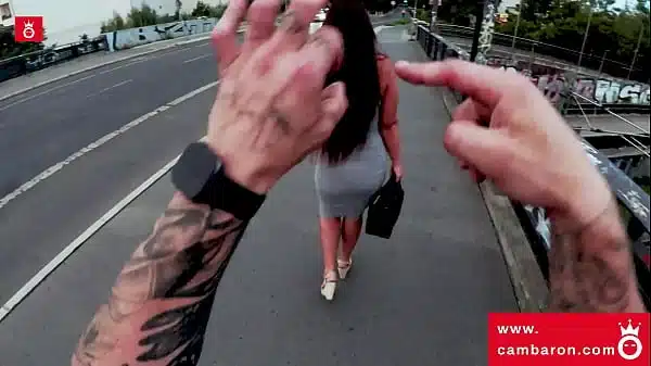 ZaraMendez sucks a German dick at the park! CamBaron.com